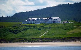 Cullen Bay Hotel